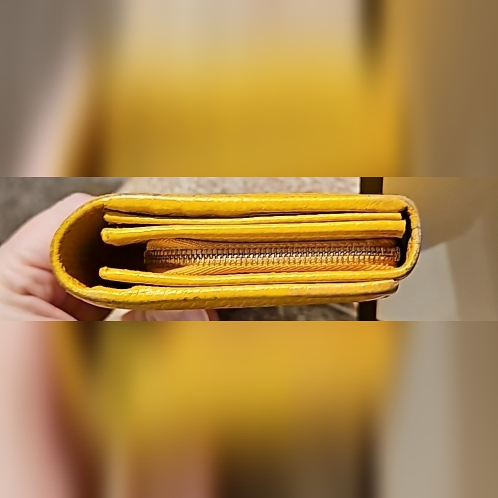 🔥💯AUTHENTIC GUCCI PEBBLED LEATHER SWING CONTINENTAL WALLET - Picture 4 of 16